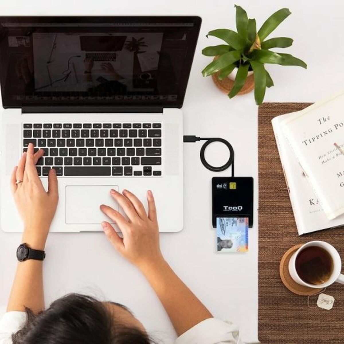 V3H5ED91BCFEF2EC49E602DC54EAC209253R5470200P7