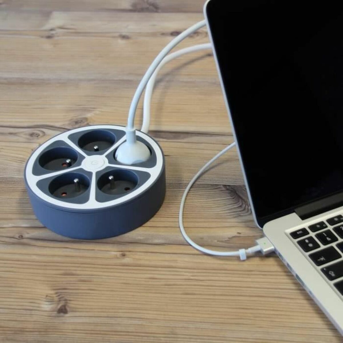 V7HD4CDFD97262A45C3E0852B90EBC55464R7427789P5