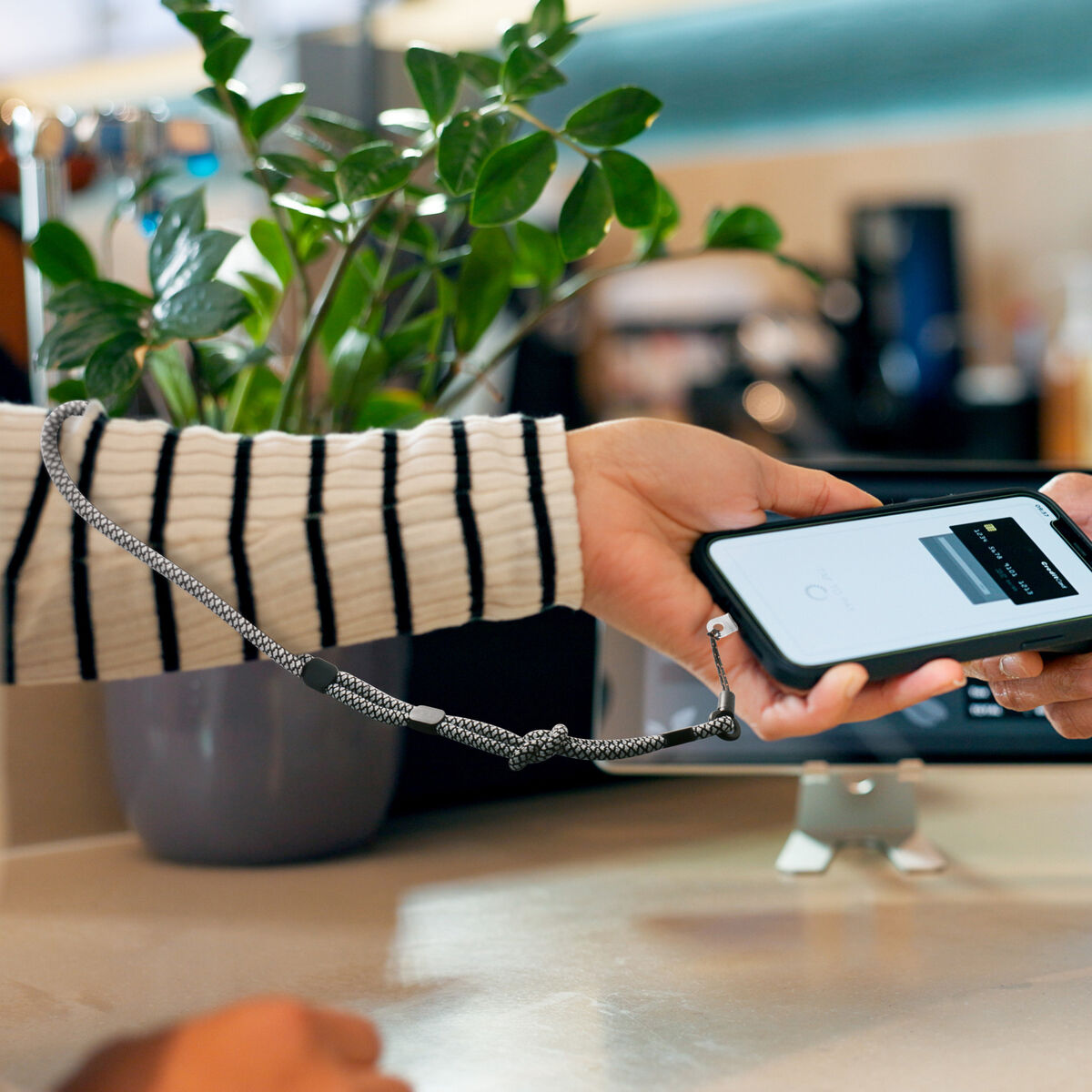 V3H82B6EC6D618526FCD6DB01E6D41823BFR7570805P4