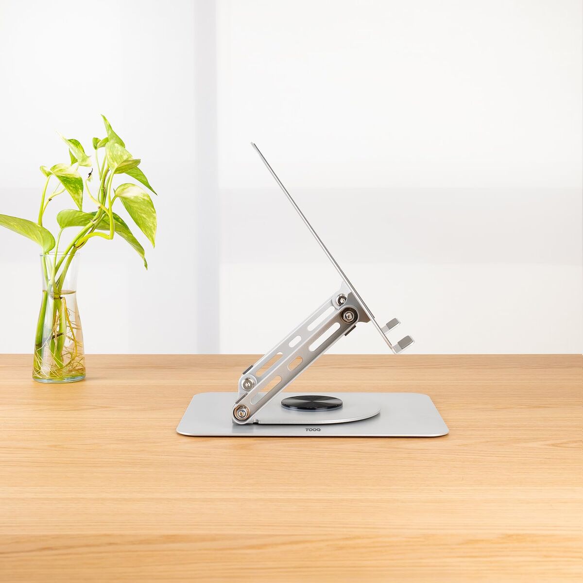 V2HA4933A7514018BBAC9B7A6D8F1764A85R7493649P3