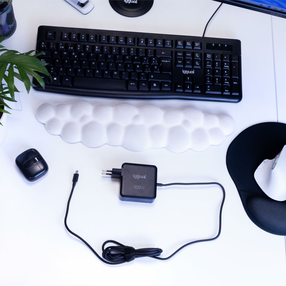 V2H9EADCBE911F95A116B5E03909C38B9CAR6997339P9